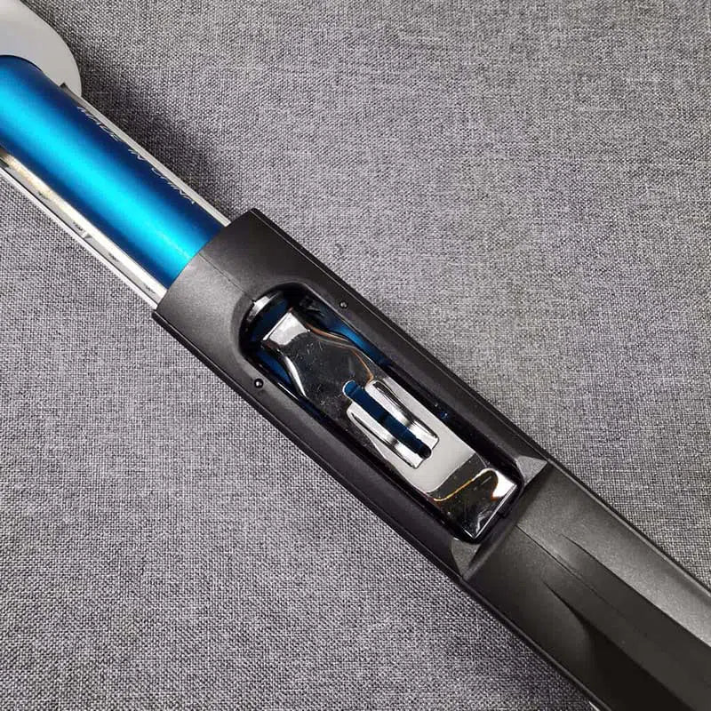 XYL M870 Shell Ejecting Shotgun foam-dart Blaster — top rail detail