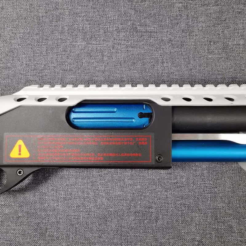 XYL M870 Shell Ejecting Shotgun foam-dart Blaster — magazine well detail
